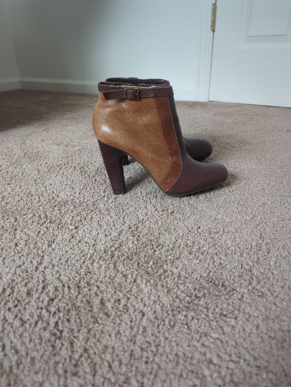Seychelles Two Tone Leather Brown Tan Ankle Booties 7.5